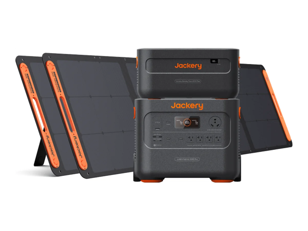 Jackery Solar Generator 2000 Plus Kit (4kWh)
